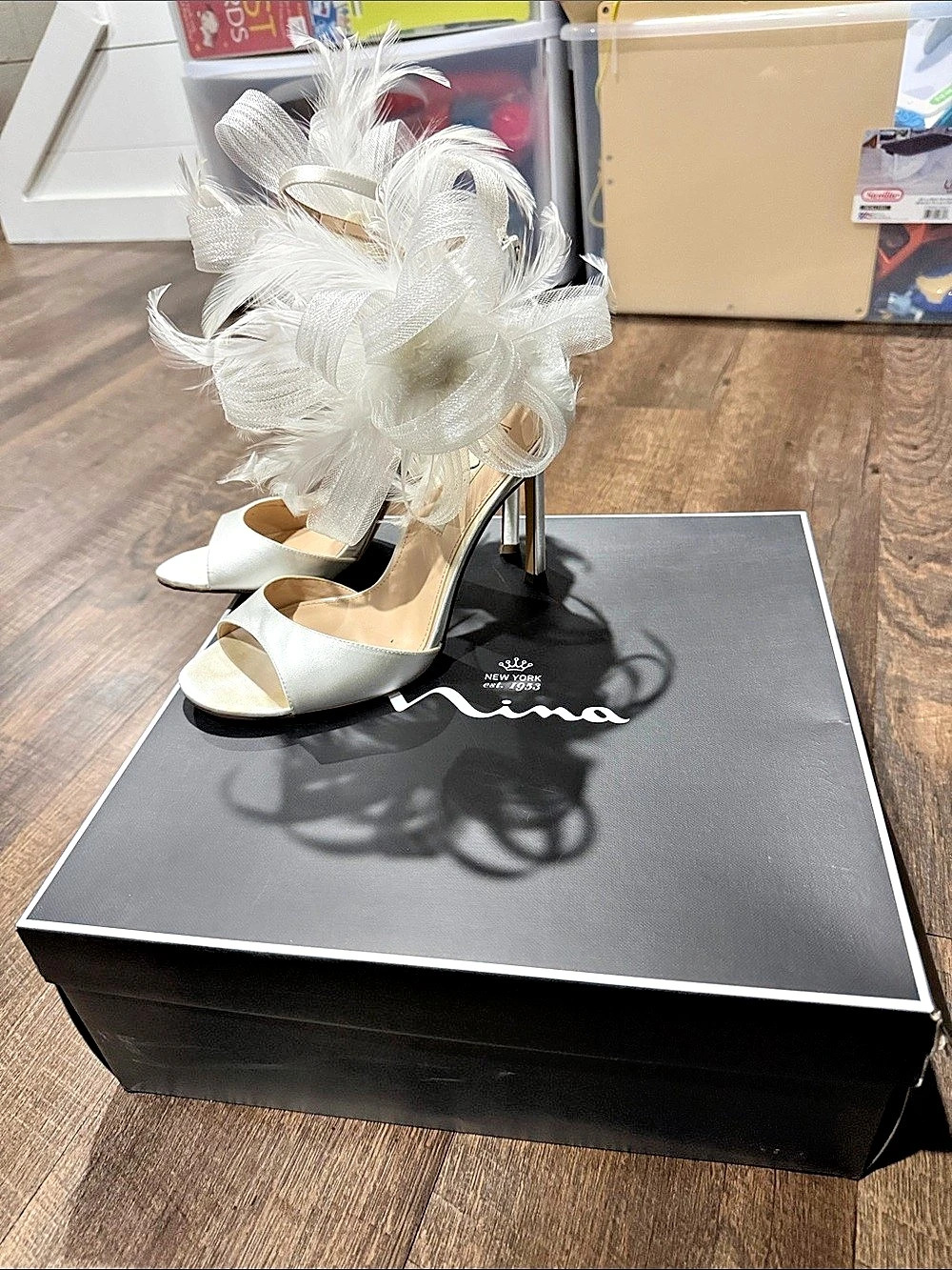 Nina Dalila- YS Feather Heels White cream satin US 9 M heel